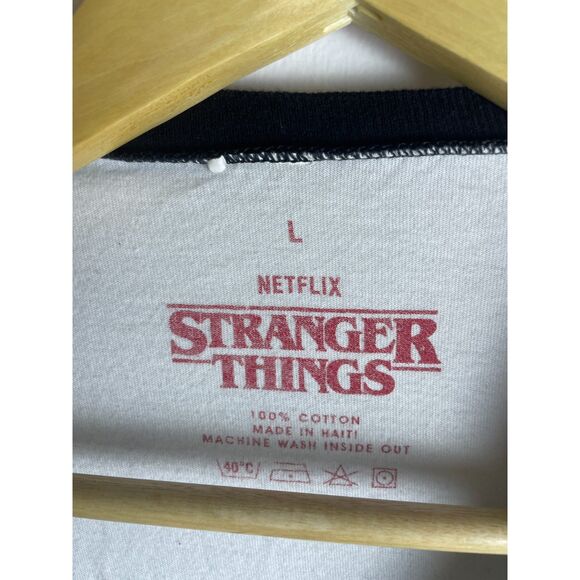 Stranger Things Raglan Baseball Tee – Netflix Official – Size L - Picture 3 of 3